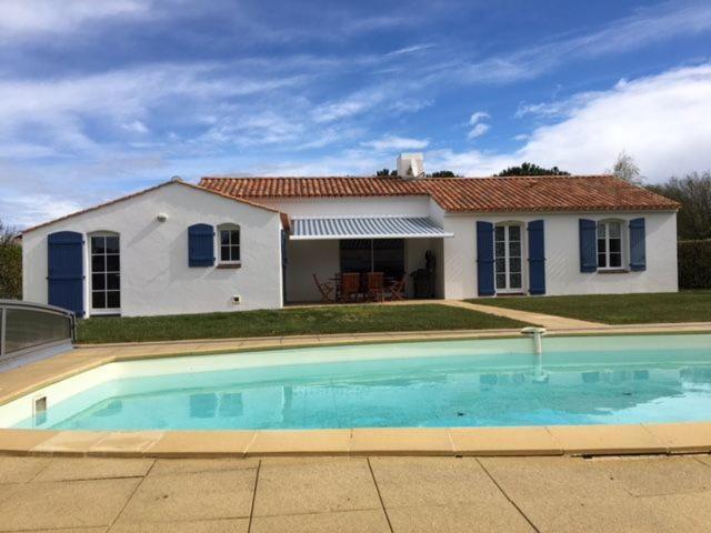 Gite Avec Piscine Privative LʼAiguillon-sur-Vie Extérieur photo